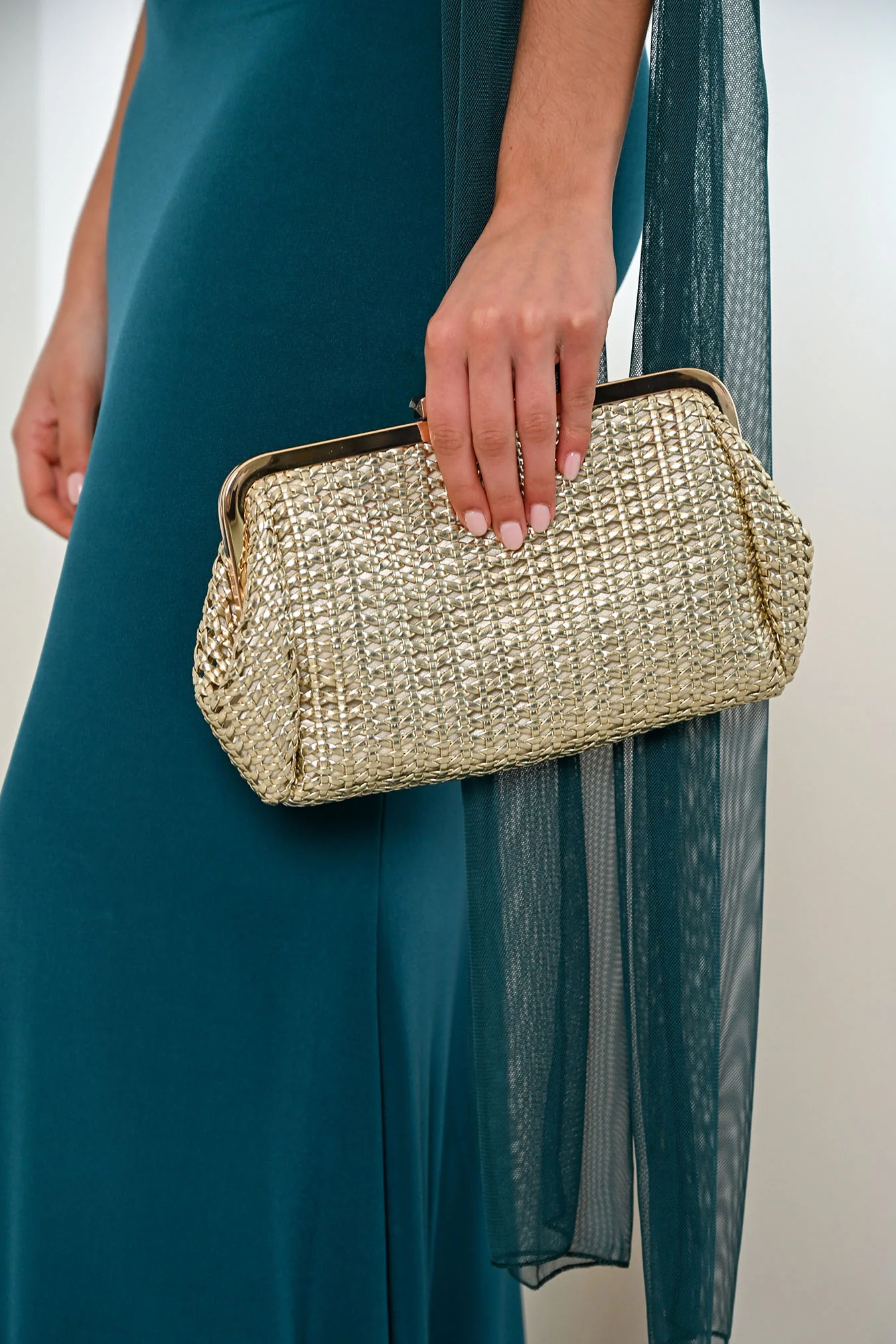 Bolso Mesh Dorado - Image 4