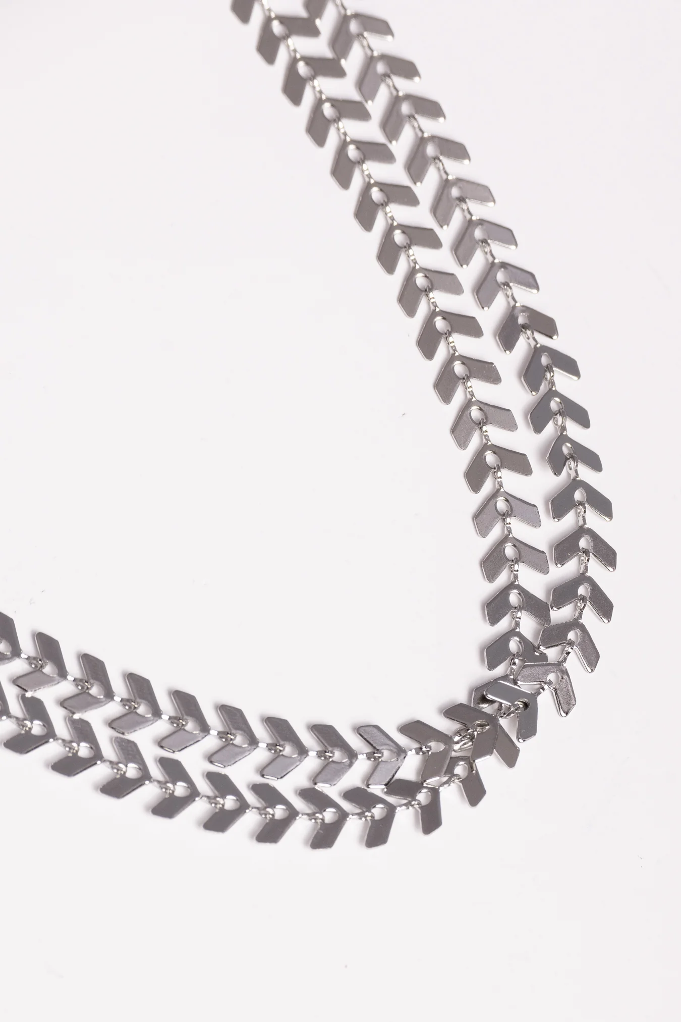 Silver Double Laurel Necklace - Image 4